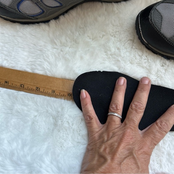 Merrell Boy's Grey/Blue Leather Hiltop Ventilator Mid Waterproof Hiking Boots 6 - Picture 16 of 16